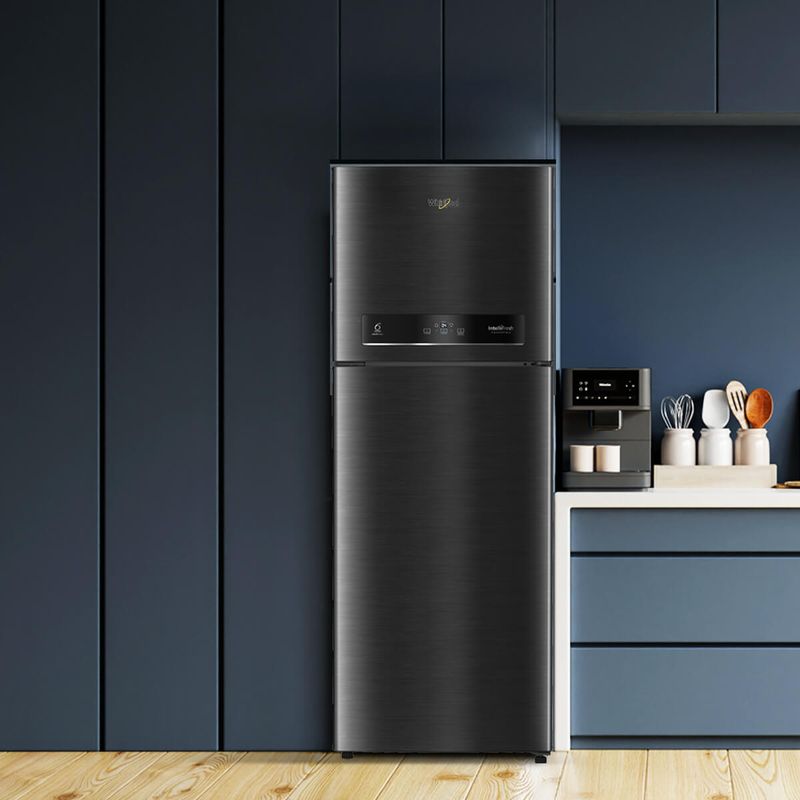 Steel-Onyx-Lifestyle